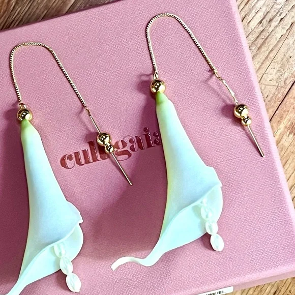 NWT Cult Gaia Calla Cultured Pearl Earrings - Picture 4 of 16